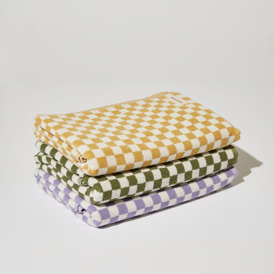 BATH TOWEL IN YELLOW CHECK