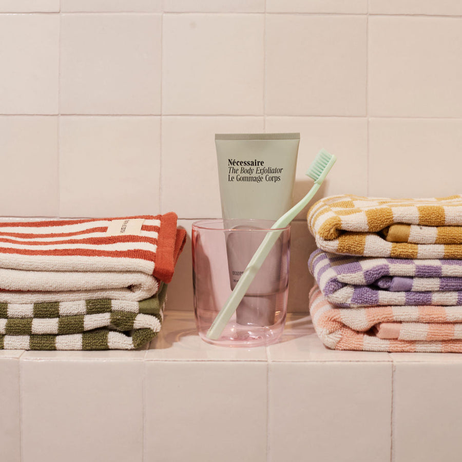 HAND TOWEL IN RED OCHRE STRIPE